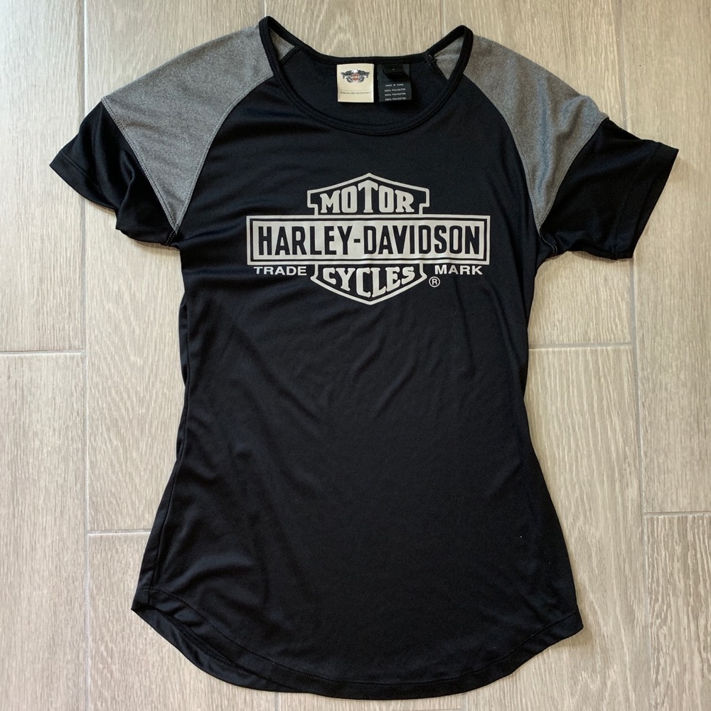Harley Davidson dri fit t shirt (S)
